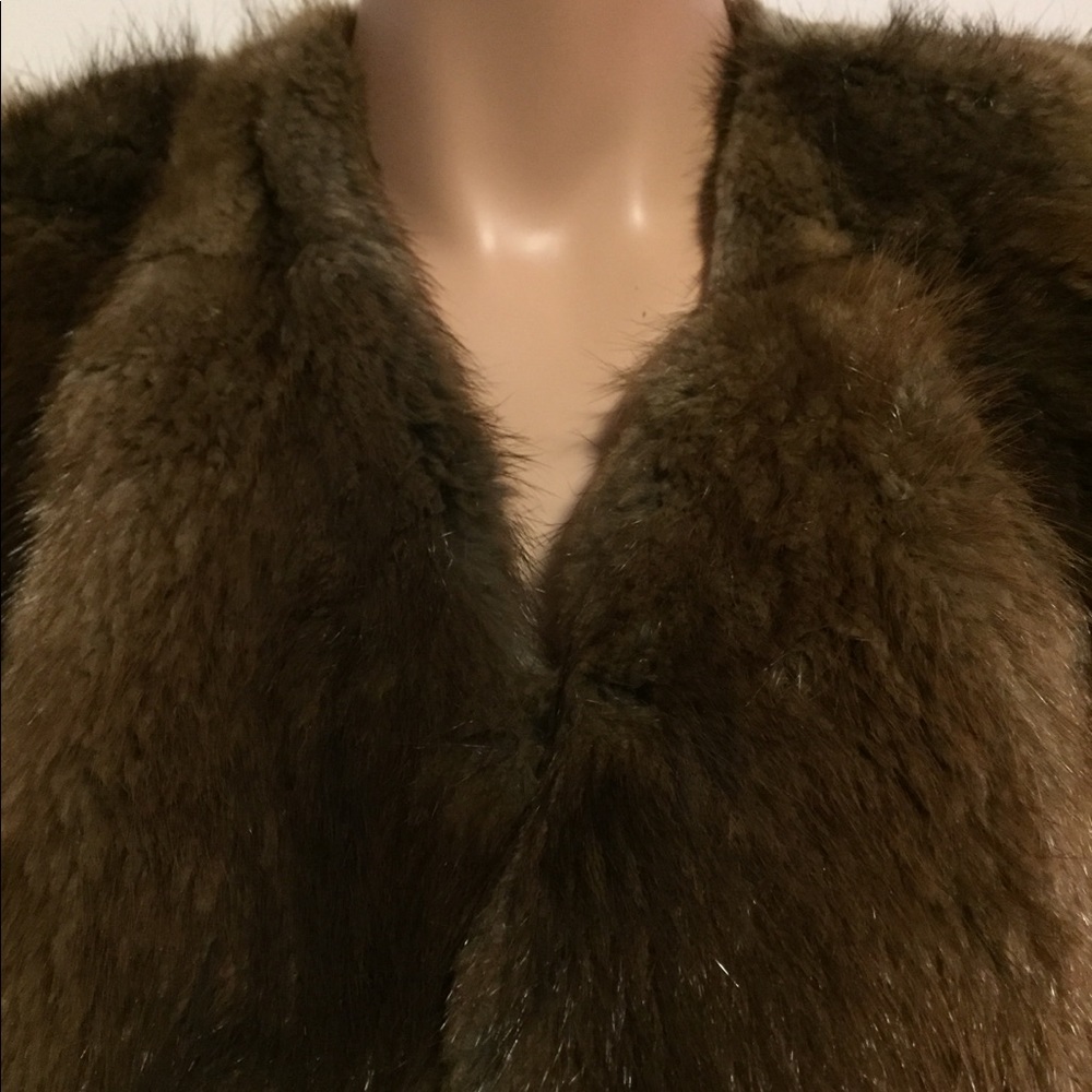 Women's Brown Fur Vest - Picture 9 of 15
